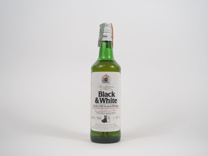 BLACK AND WHITE OLD SCOTCH WHISKY 70 cl - 40 %
