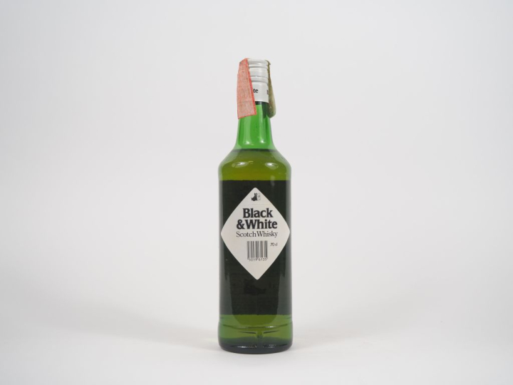 BLACK AND WHITE OLD SCOTCH WHISKY 70 cl - 40 %