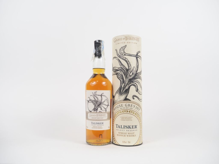 GAMES OF THRONES 'LIMITED EDITION' (10 BOUTEILLES) :  -LAGAVULIN 9 YEA