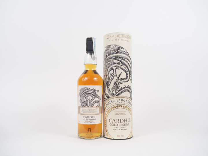 GAMES OF THRONES 'LIMITED EDITION' (10 BOUTEILLES) :  -LAGAVULIN 9 YEA