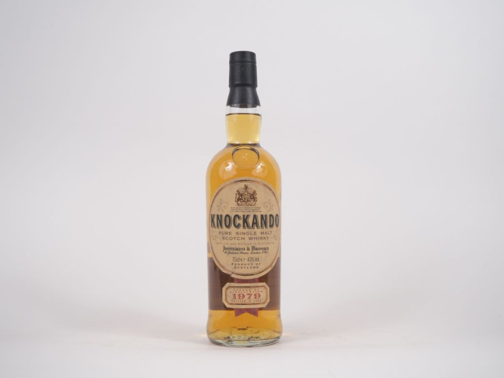 KNOCKANDO 15 YEARS - 1979 - 70 cl - 43 %