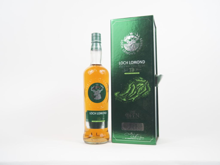 LOCH LOMOND 19 YEARS 70 cl - 50.3 %