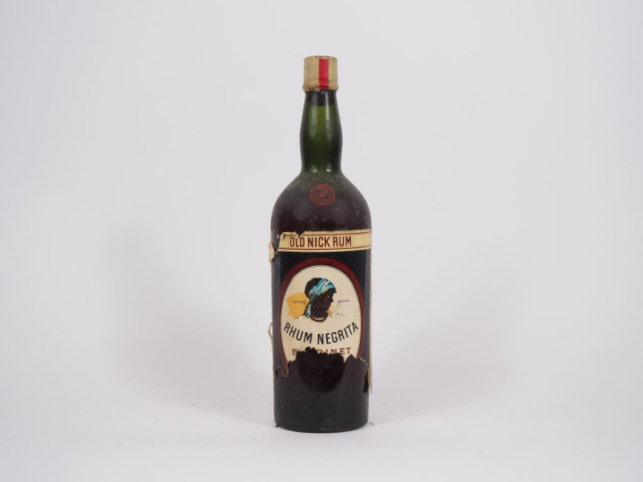 1 VIEILLE BOUTEILLE (1 L) RHUM OLD NICK NEGRITA BARDINET - ETA - NIVEA