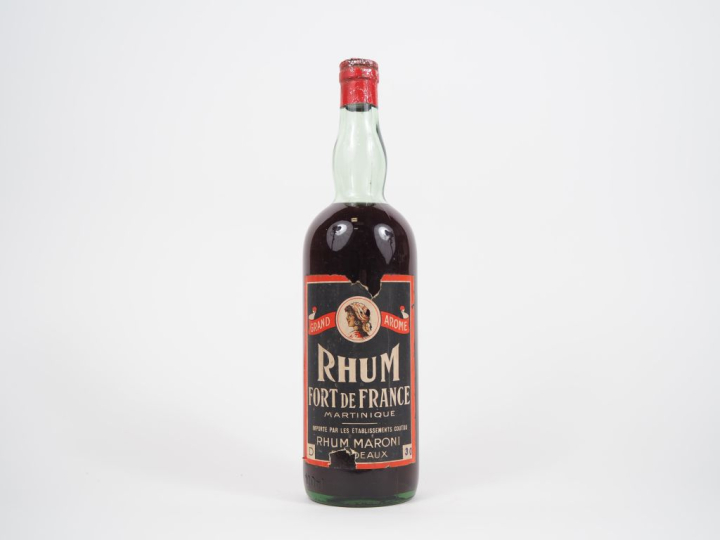 1 VIEILLE BOUTEILLE RHUM FORT DE FRANCE MARTINIQUE "GRAND ARÔME" MARON
