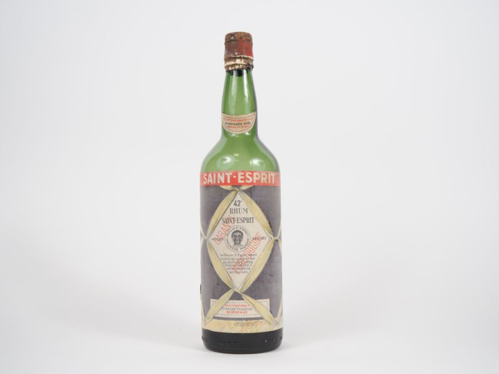 1 VIEILLE BOUTEILLE (1 L) RHUM SAINT ESPRIT ANDRÉ TEISSÈDRE BORDEAUX -