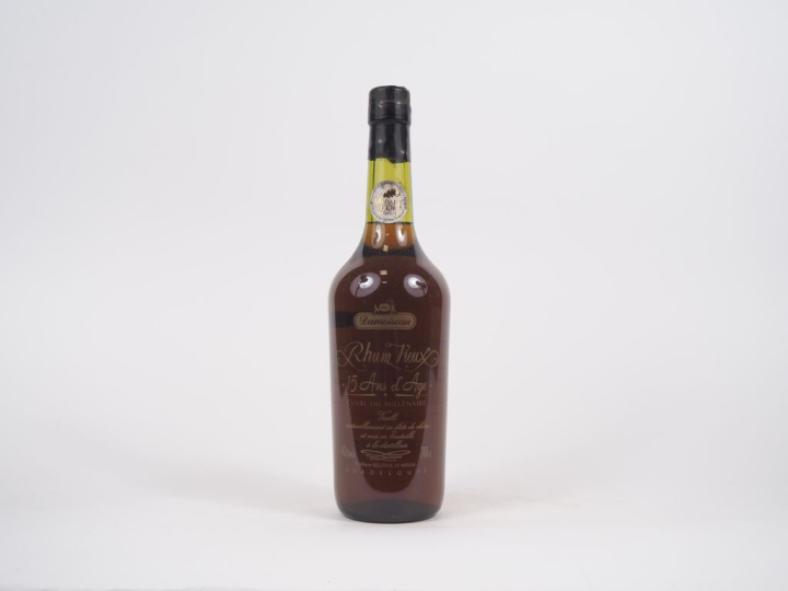 1 BOUTEILLE RHUM VIEUX 15 ANS D'AGE "CUVÉE DU MILLÉNAIRE" DAMOISEAU 42