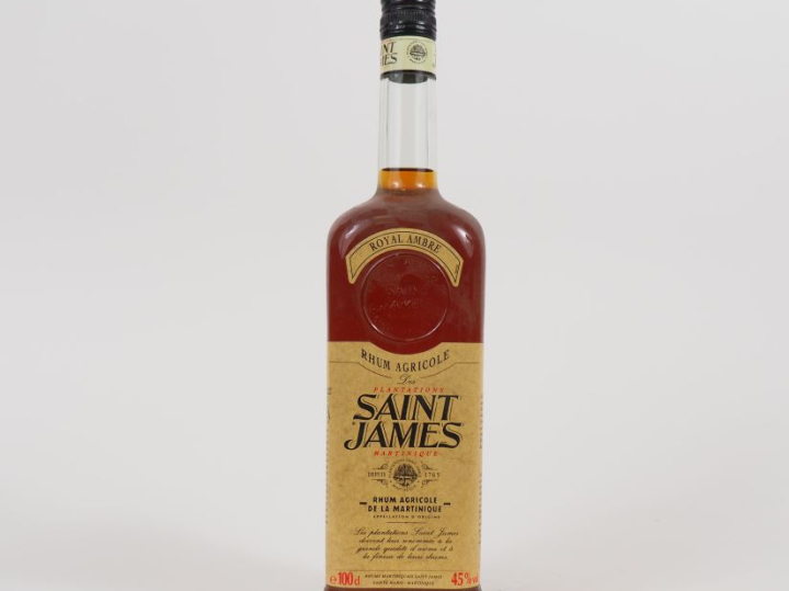 1 BOUTEILLE (1 L) RHUM SAINT JAMES "ROYAL AMBRE" 45°