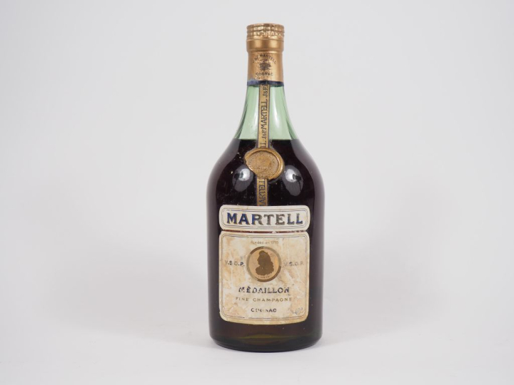 1 MAGNUM COGNAC FINE CHAMPAGNE V.S.O.P "MÉDAILLON" MARTELL - EA