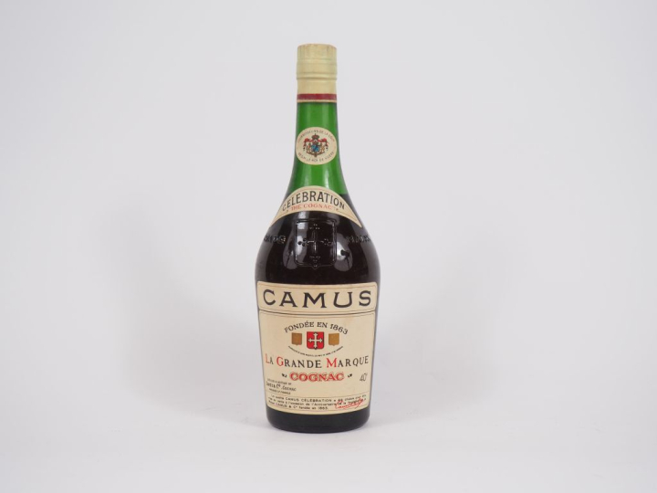 1 VIEILLE BOUTEILLE COGNAC CAMUS LA GRANDE MARQUE 'CELEBRATION'