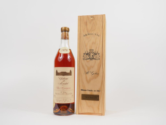 Vente aux enchères 1 BOUTEILLE BAS ARMAGNAC CHÂTEAU DE MARTET GELAS 42.5° - 1978 - COFFRE