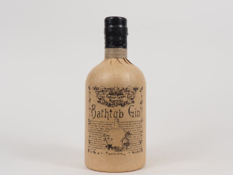 Vente aux enchères 1 BOUTEILLE BATHTUB GIN PROFESSOR CORNELIUS AMPLEFORTH'S 43,3 %