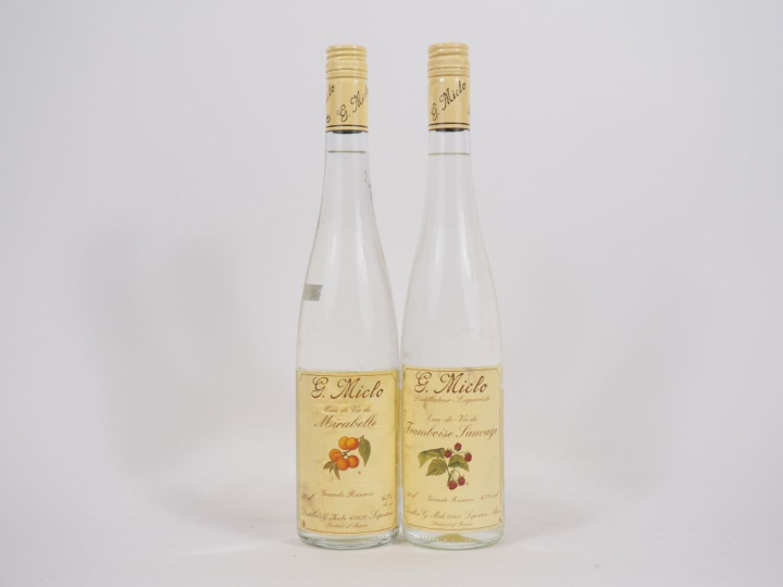 2 BOUTEILLES EAU DE VIE MICLO : 1 EAU DE VIE DE MIRABELLE - ETLA/1 EAU