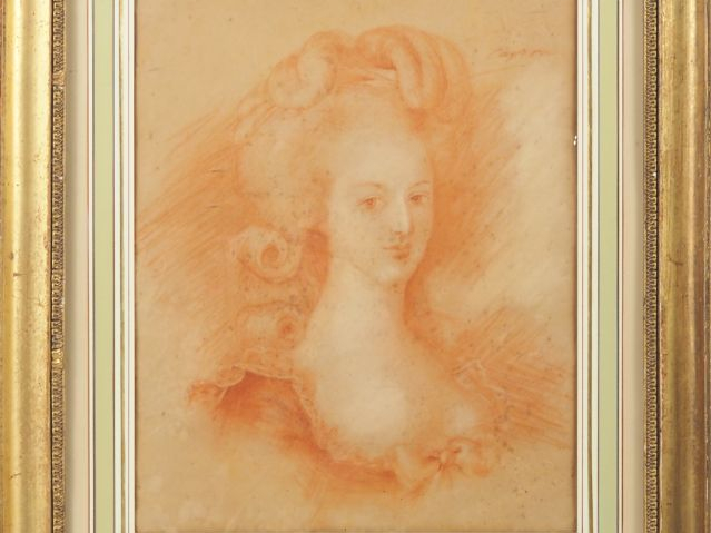 Ecole française fin XIXème. "Portrait de Marie-Antoinette". Sanguine s