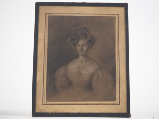 Vente aux enchères Ecole française XIXème. "portrait de jeune fille romantique" Dessin au