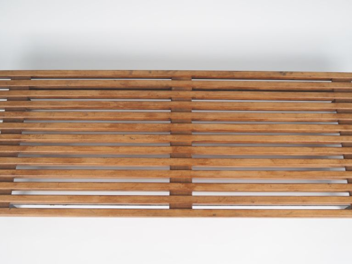 Charlotte PERRIAND.  Banquette "Cansado" en teck et métal. Circa 1958.