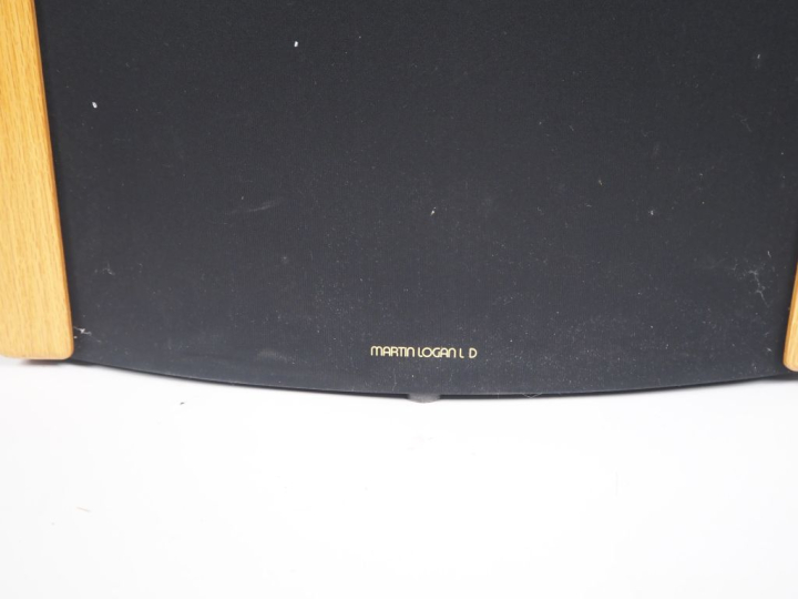 MARTIN LOGAN REQUEST.   Paire d'enceintes haute fidélité en bois et ch