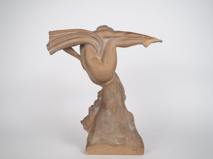 A. GENNARELLI.  "danseuse"  Sculpture en terre cuite  Signée  (restaur