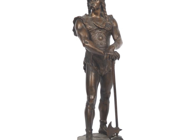 DEBUS.  "Vercingétorix" Sculpture en bronze à patine médaille  Signée 
