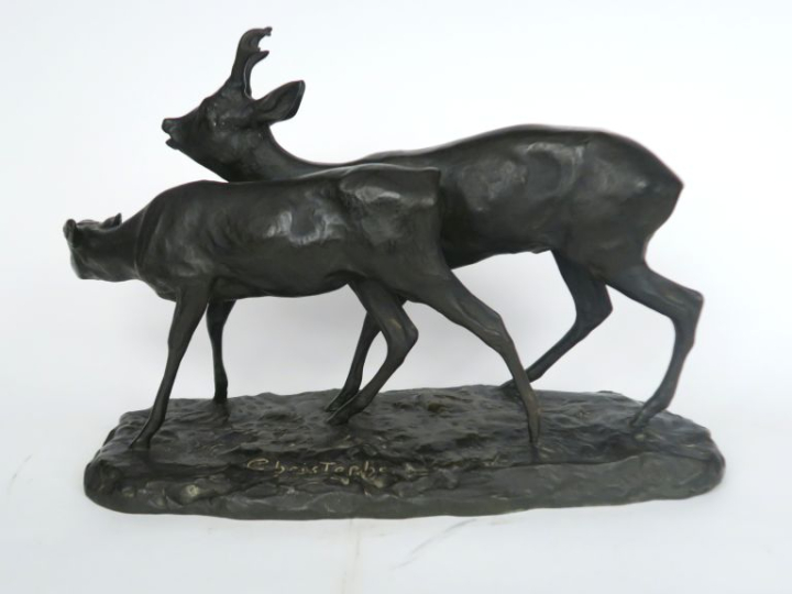 CHRISTOPHE.  "couple de chevreuils" Groupe en bronze à patine brune  S