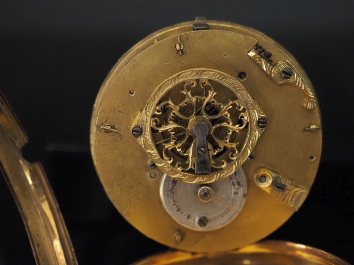 Montre de gousset à coq fin XVIIIème - début XIXème en métal.  Cadran 