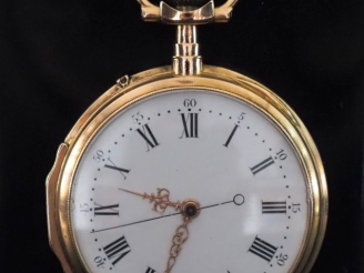 Vente aux enchères Montre de gousset Napoléon III trois tons d'or 750.  Cadran à chiffres