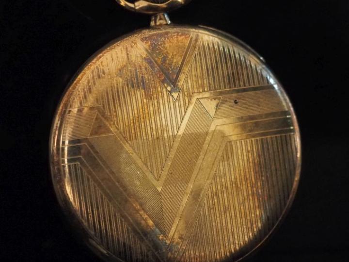 DOMINA Montre de gousset de style Art déco en or jaune 750.  Cadran à 