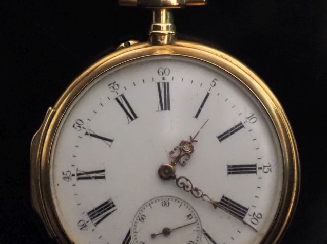 GENEVE Montre de gousset en or jaune 750.  Cadran à chiffres romains p