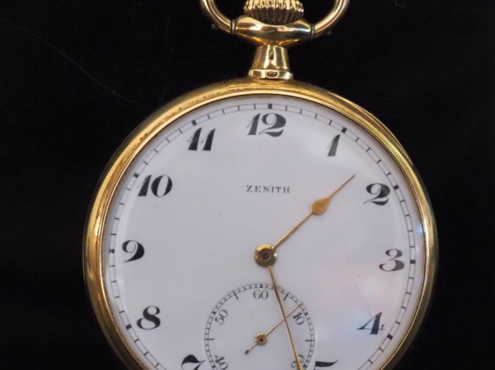 ZENITH Montre de gousset en or jaune 750.  Cadran à chiffres arabes po