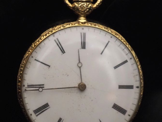 Vente aux enchères Montre de gousset en or jaune 750.  Cadran à chiffres romains pour les