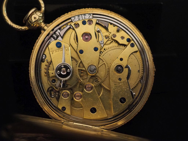 Montre de gousset en or jaune 750.  Cadran à chiffres romains pour les