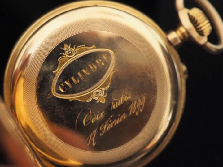 Montre de gousset en or jaune 750.  Cadran à chiffres romains pour les