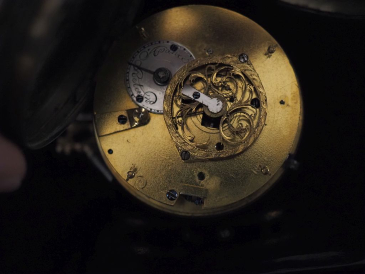 CHERAY, à Besançon Montre de gousset dite "oignon" en argent.  Cadran 