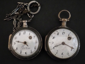 Vente aux enchères Ensemble comprenant :  - une montre de gousset dite "oignon" en argent