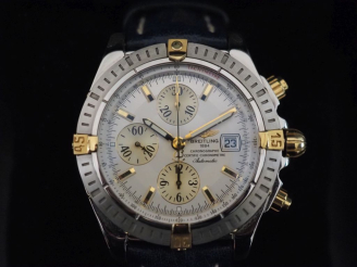 Vente aux enchères BREITLING 1884, Chronomat Evolution Ref. A13356 Montre chronographe en