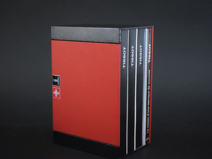 TISSOT 1853, PRC 100 Montre bracelet chronographe, boitier à pans coup