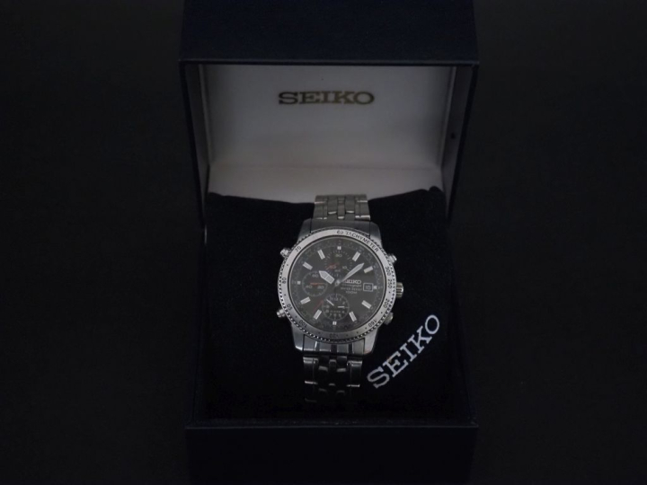 SEIKO, Chronograph Ref. 7T32-7E60 Montre bracelet en acier.  Cadran ro