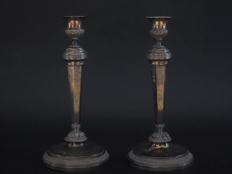 Vente aux enchères Paire de bougeoirs début XIXème en argent 800, poinçon au 2ème Coq 2èm