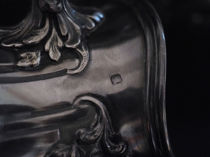 Service à thé Napoléon III de style rocaille en argent 925, poinçon Mi