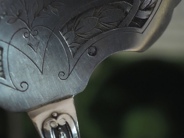 Service à fraises en argent 925, poinçon Minerve, à décor de feuillage