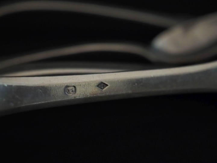 Partie de ménagère en argent 925, poinçon Minerve, modèle uniplat. Com