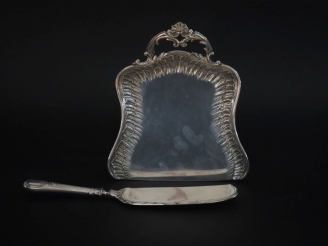 Vente aux enchères Pelle de table de style Louis XV en argent 925, poinçon Minerve, à déc