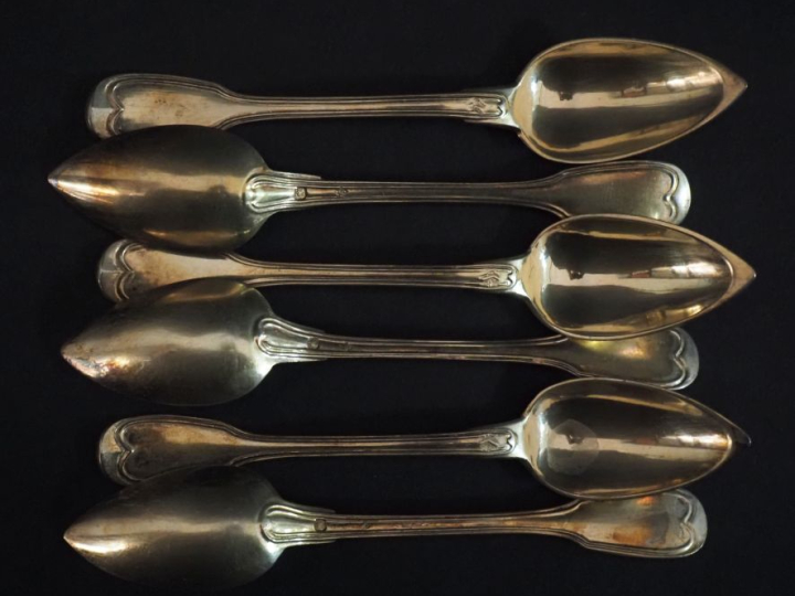 Suite de six petites cuillères en vermeil 925, poinçon Minerve, modèle