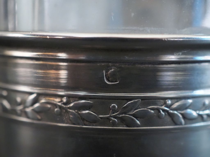 Cave à parfum de style Louis XVI en argent 925, poinçon Minerve et cri