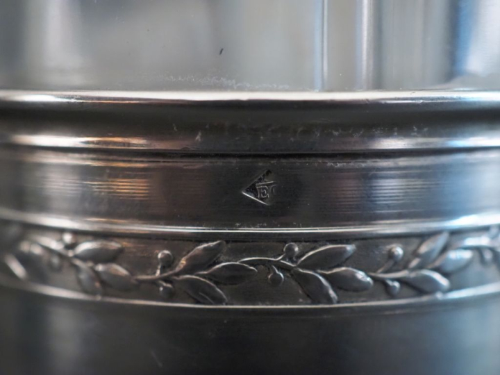 Cave à parfum de style Louis XVI en argent 925, poinçon Minerve et cri