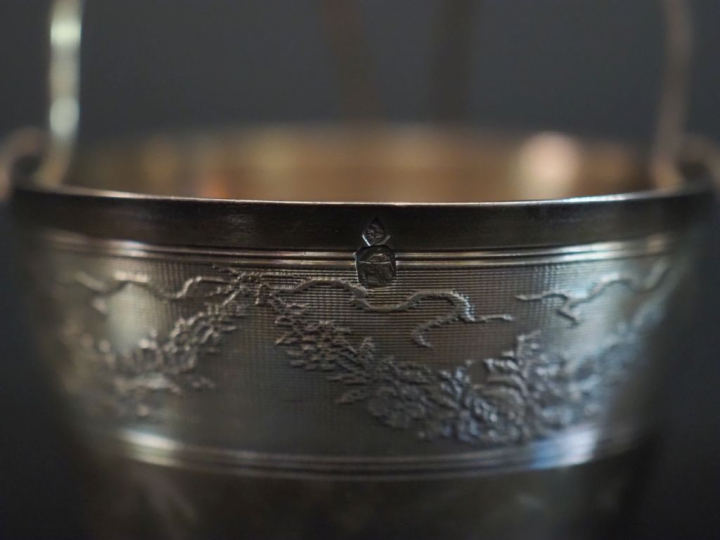 Cave à parfum de style Louis XVI en argent 925, poinçon Minerve et cri