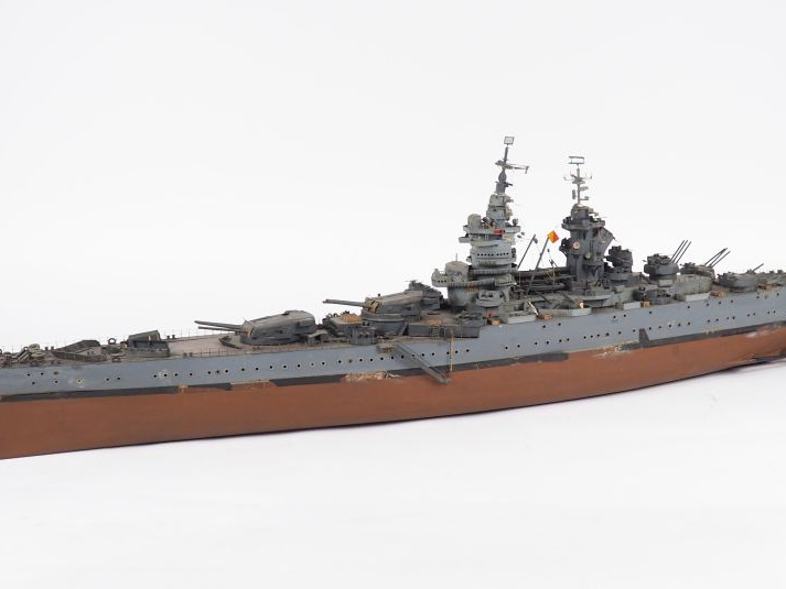 « Le cuirassier le Richelieu »  Grande maquette à coque en bois, garni