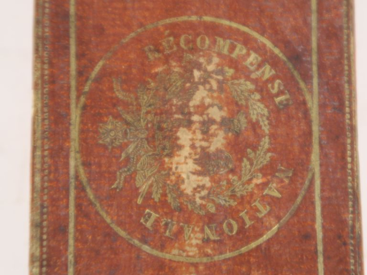 FRANCE  MEDAILLE DE JUILLET  Boite de la décoration, recouverte de pap