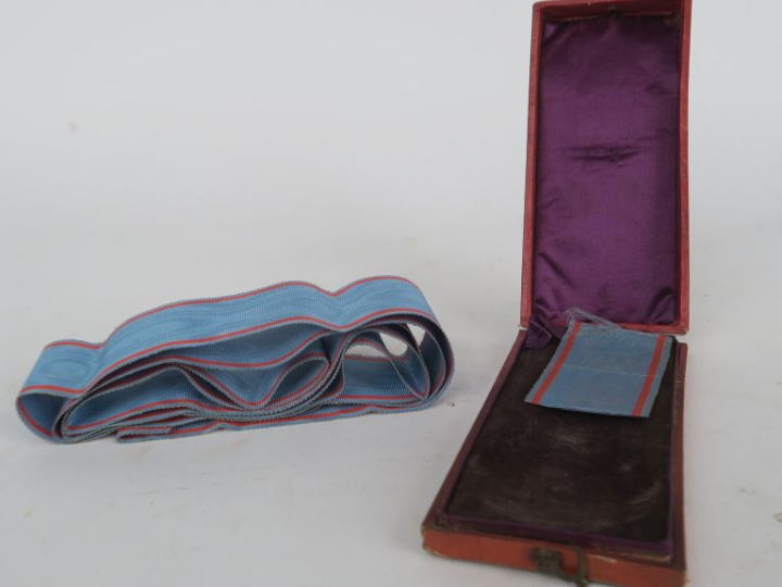 FRANCE  MEDAILLE DE JUILLET  Boite de la décoration, recouverte de pap