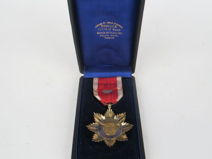 COMORES  ORDRE DE L’ETOILE D’ANJOUAN.  Etoile d’officier du 1er type. 