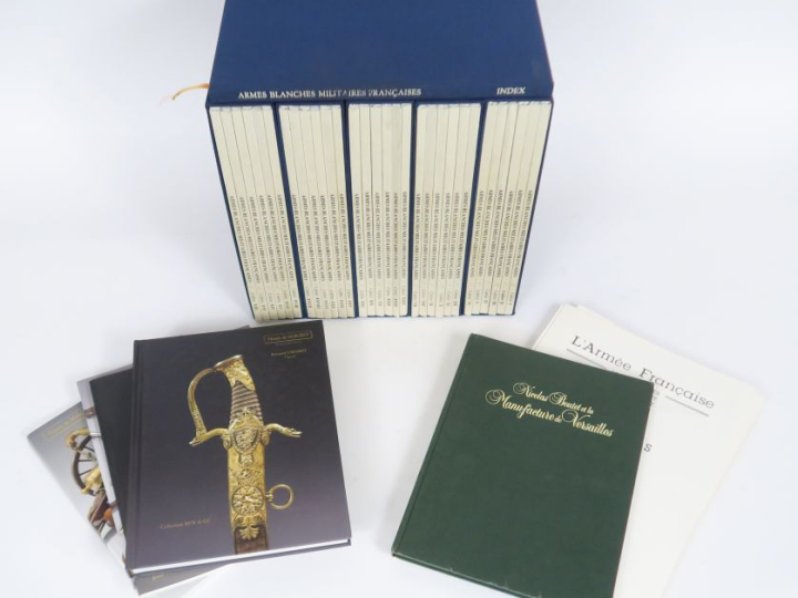 Armes blanches militaires françaises par Christian Aries. 30 fascicule